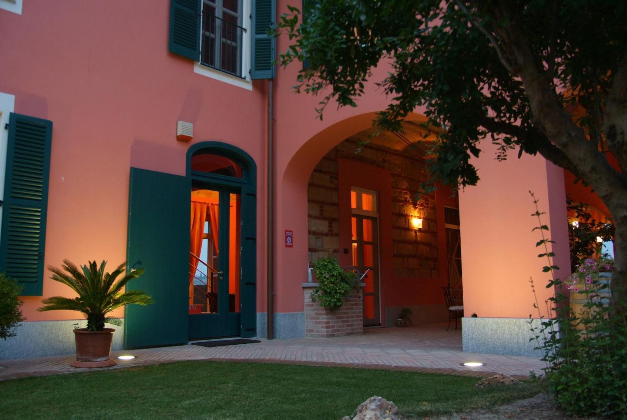 La Locanda Del Melograno Moncalvo Zewnętrze zdjęcie